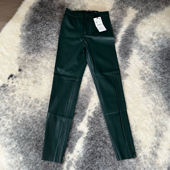 Zara Faux Leather Legging Green. - Picture 4 of 7